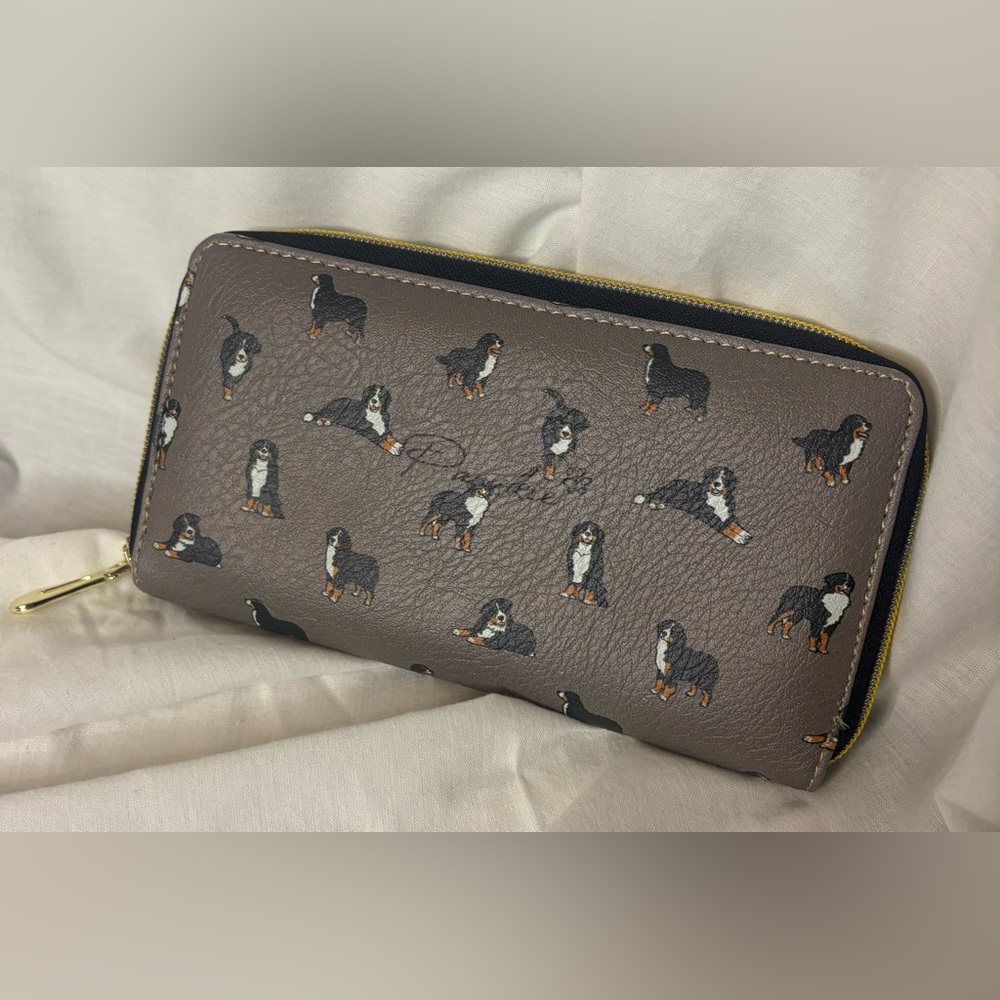 PAWSKIE Tan and Black Dog Design Zippered Wallet Clutch EUC Gold Hardware - Picture 3 of 11